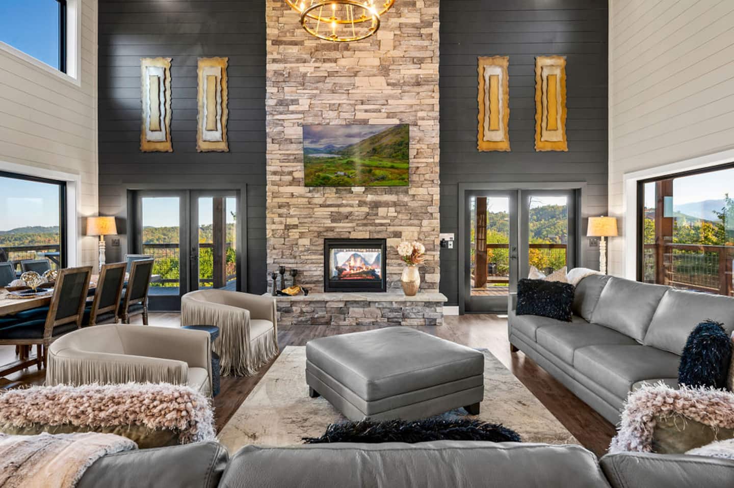 Luxe Lodge, Pool, HotTub, Mountain Views/Fire Pit photo 2