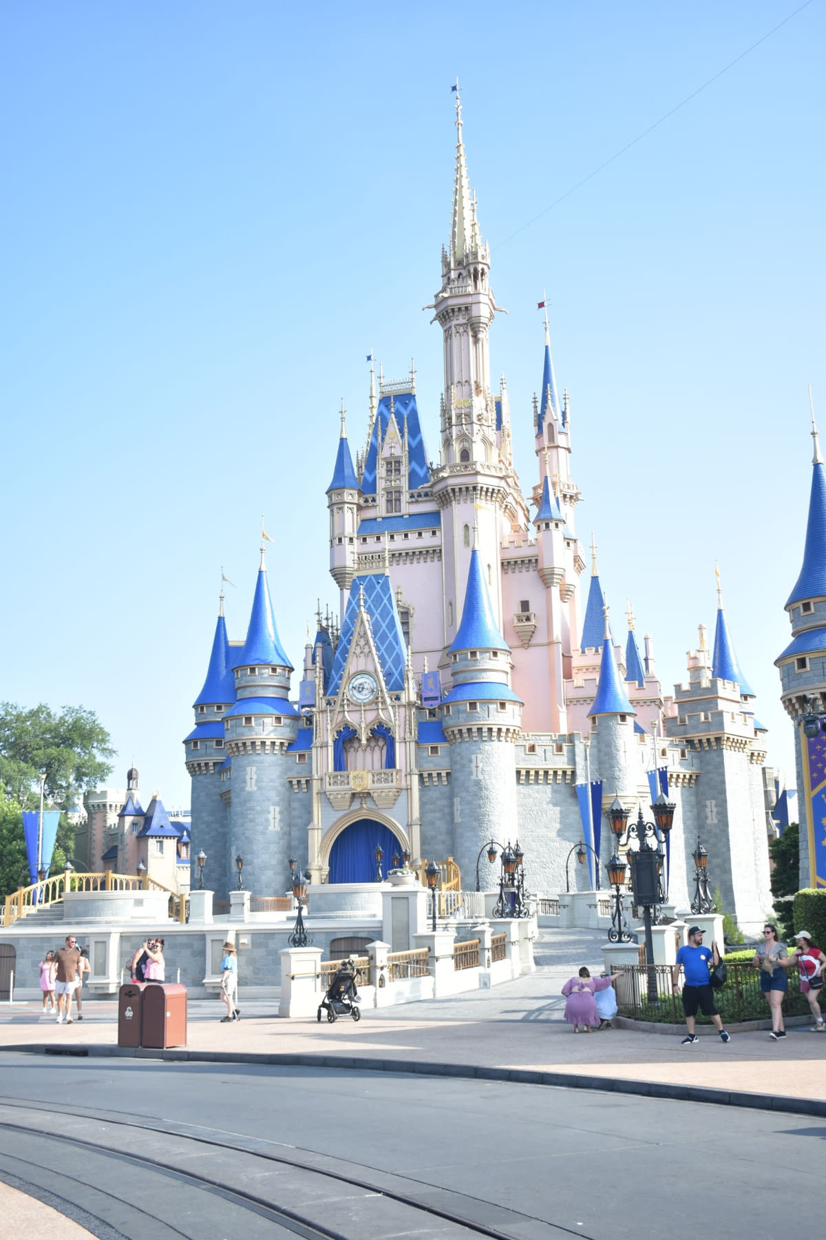Cinderella Castle at Magic Kingdom, Walt Disney World, Florida (photo: Isaac Lopez, Pexels)
